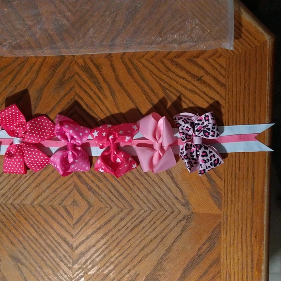 Girls Hair Bows - Picture 8 of 9